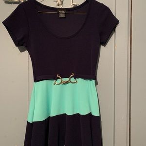 Small Women’s Rue21 dress